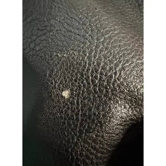 Large Black Faux Leather Tote Shoulder Bag – Pre-Owned – Spacious & Functional - Picture 2 of 4